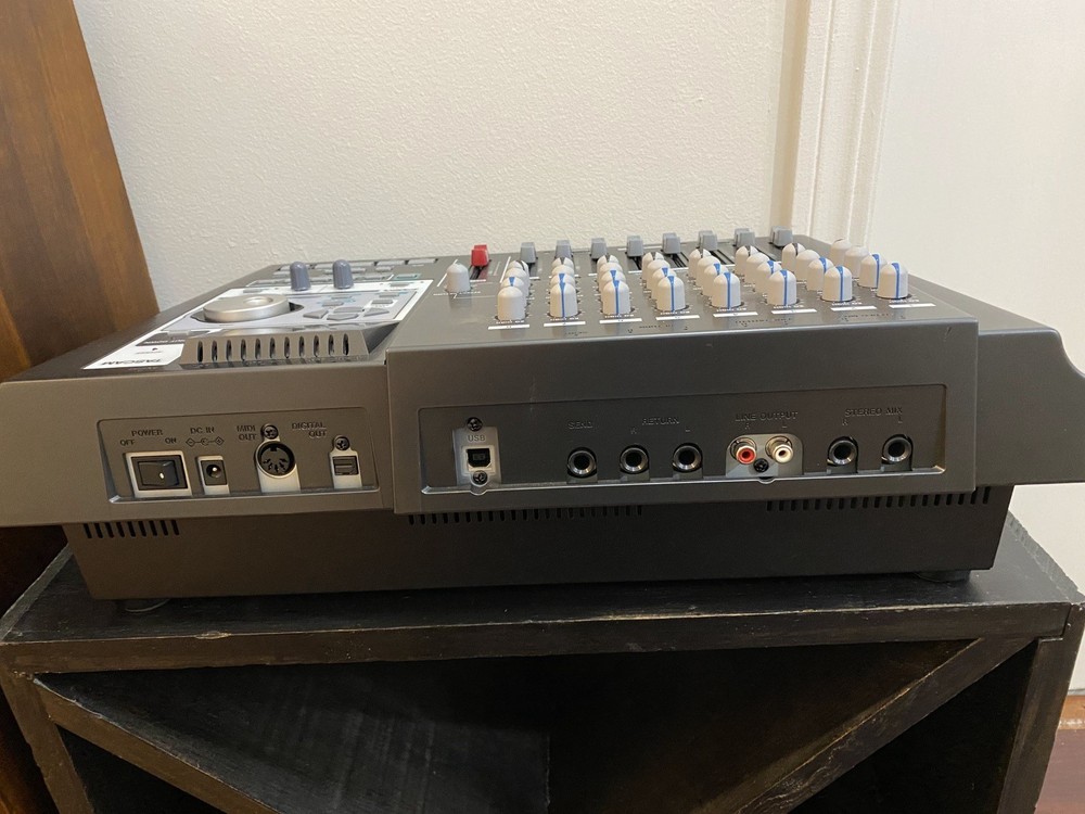 TASCAM TASM Digital Portastudio DP-01FX/CD