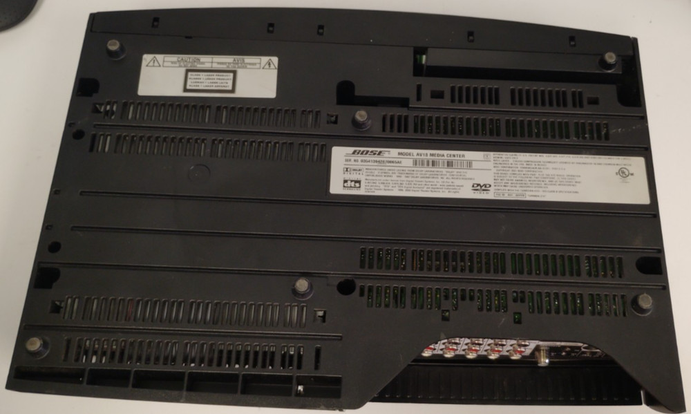 Bose AV18 Media Center POWERS ON NO CABLES