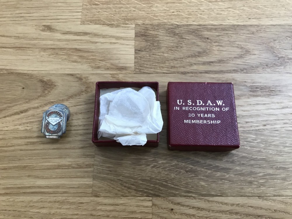 nice old 1966 dated solid silver USDAW union 30 year membership boxed