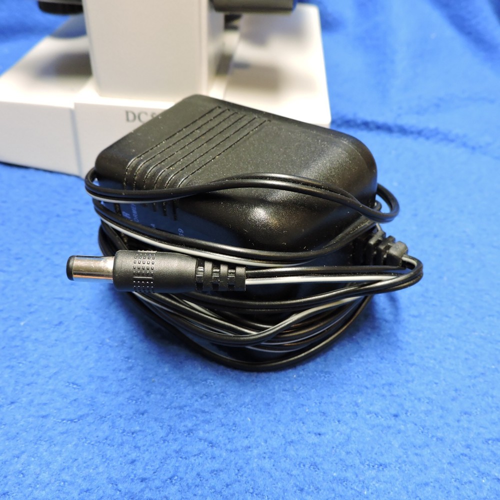 Omax Microscope G2018007467 Rotatable Head 4 Lens Missing Eyepieces