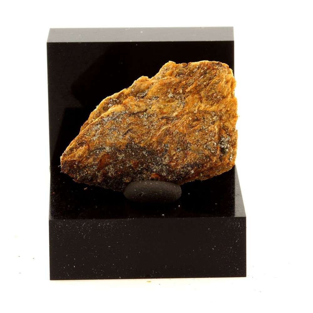 Slate. 19.7 CT. Eastern Metals Mine, Québec, Canada.