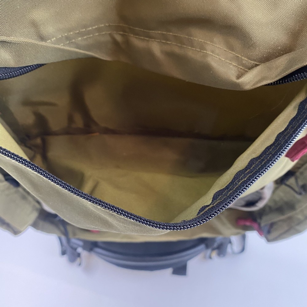 Camp Trails External Frame Hiking Backpack Size M Olive Green Gray