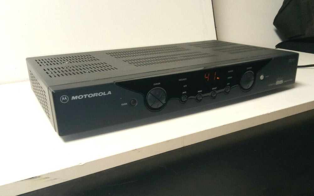 Motorola Interactive Digital Communications CATV Converter Model DCT 2244/1661