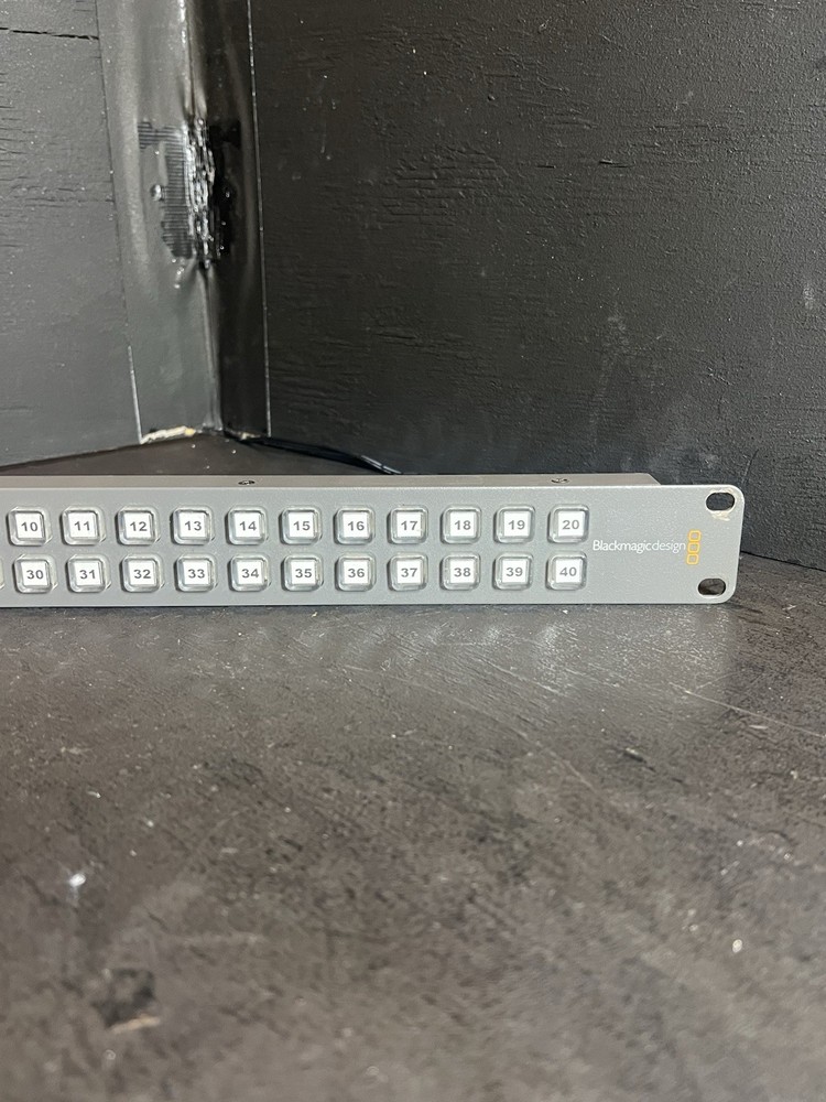 Blackmagic Design Videohub Smart Control *Read Description*