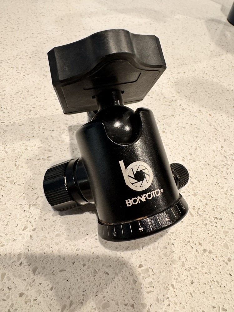 Tripod Ball Head With Plates