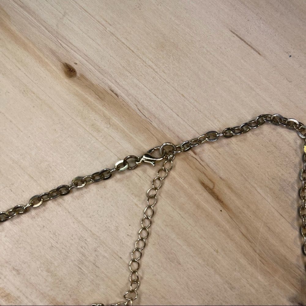 Golden geometric statement necklace