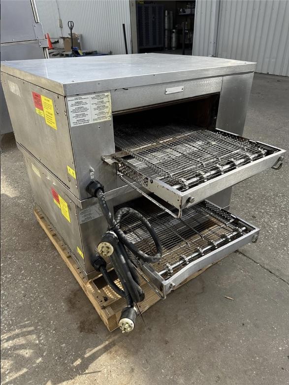 CTX WOW2 Double Stack Conveyor Infrared Pizza Oven DZ33I