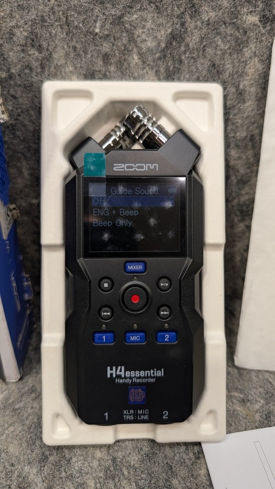 Zoom H4essential Handy Recorder 32-Bit Float 4-Track Handheld Digital Bundle