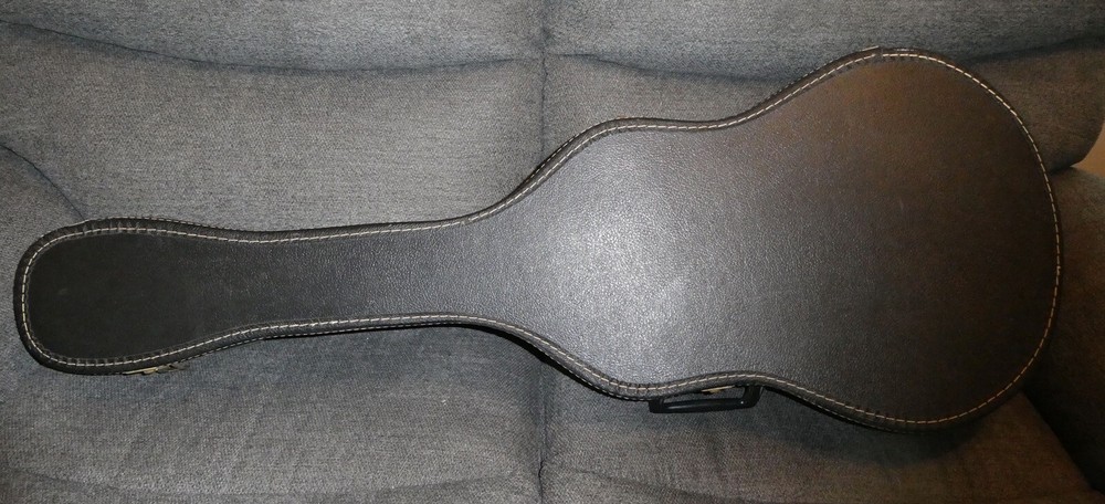 Harmony Classical Guitar - Model 762H910 - c. 1962 - original case.