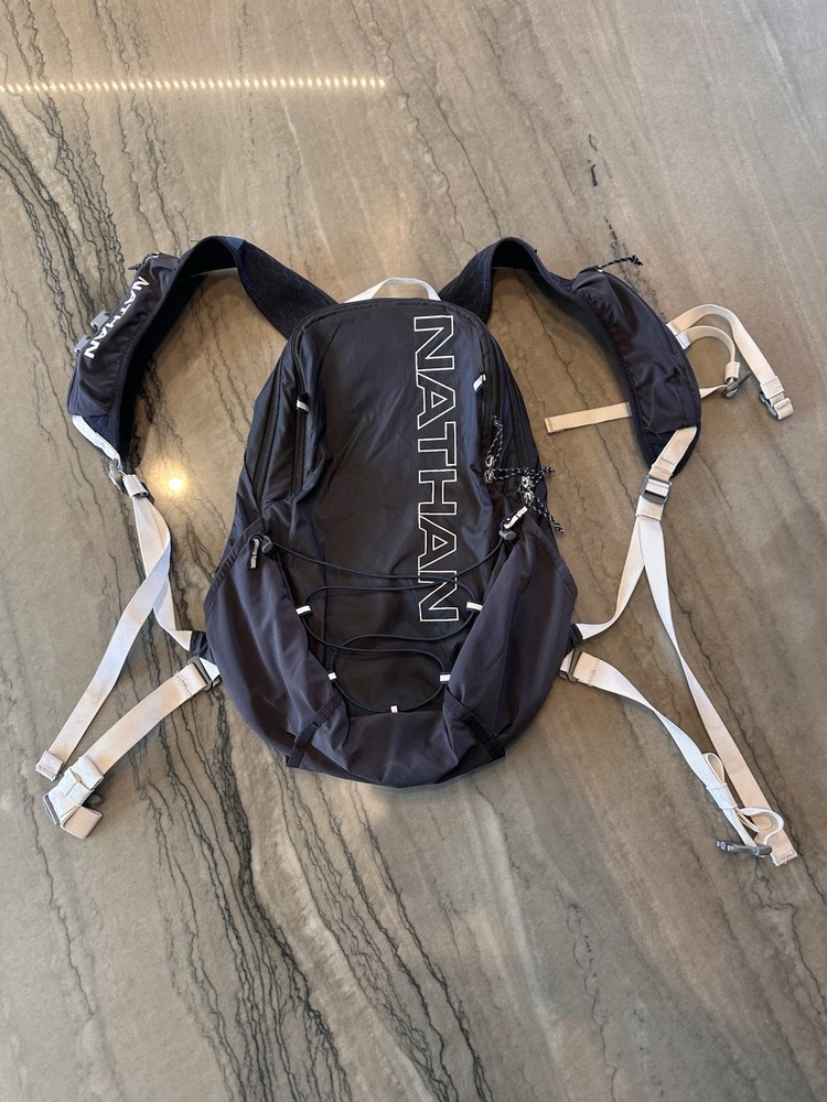 Nathan Crossover 10L Hydration Pack with Nathan Peak Hydration Waist Pack