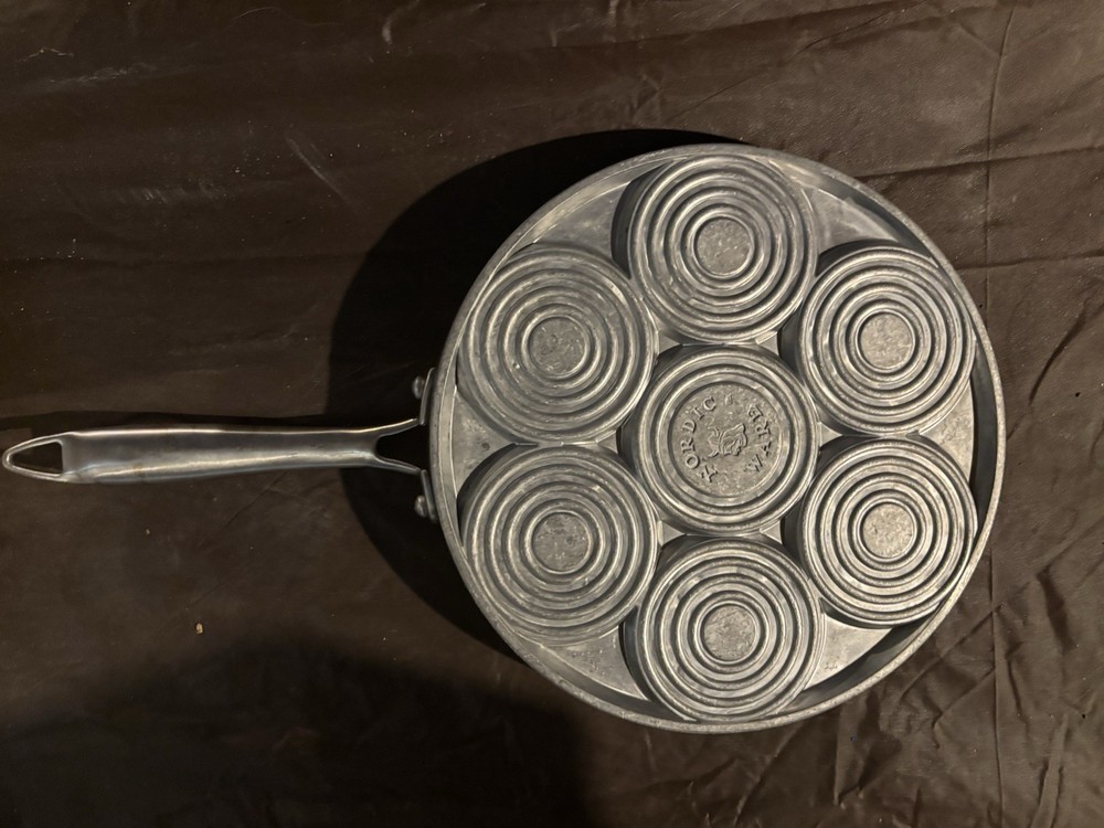 Nordic Ware Waffle Iron