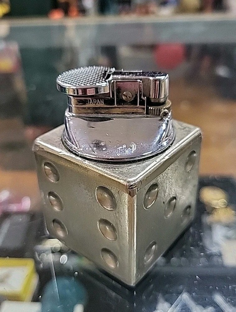 Vintage Japanese Dice Table Lighter Silver Metal Has Spark!