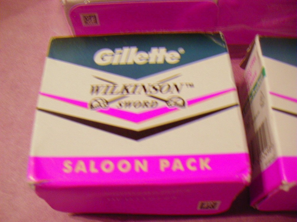 NEW 200 GILLETTE WILKINSON SWORD SALOON PACK 50 PER BOX