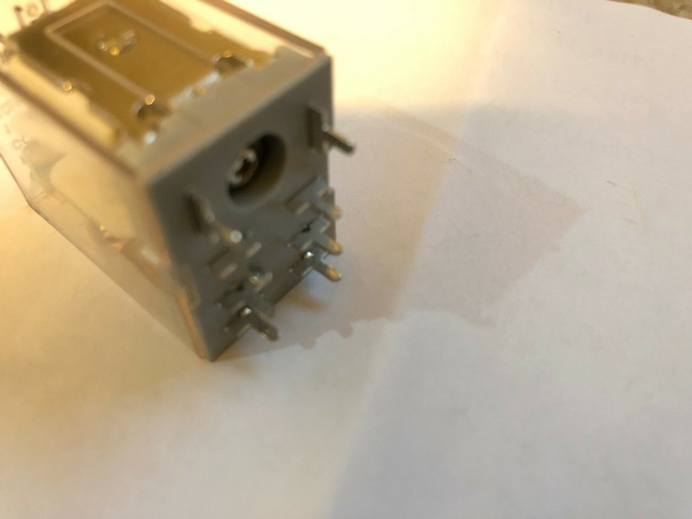 PROTON D1200  AMPLIFIER PROTECTION RELAY .