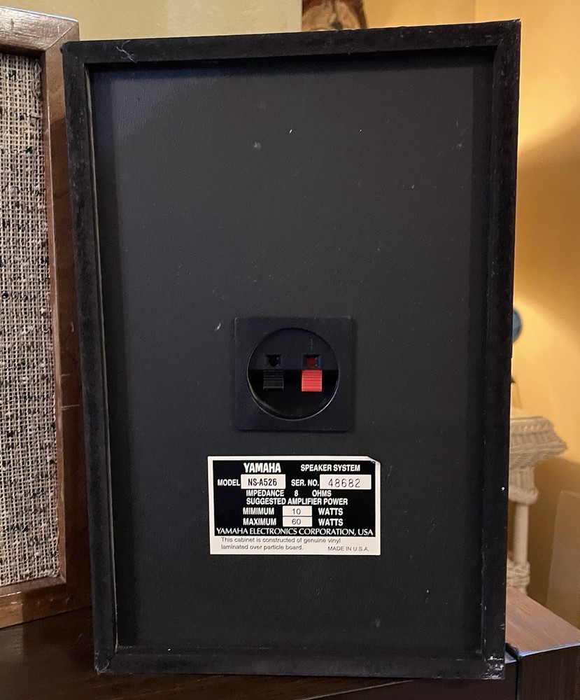 Yamaha NS-A526 Speakers