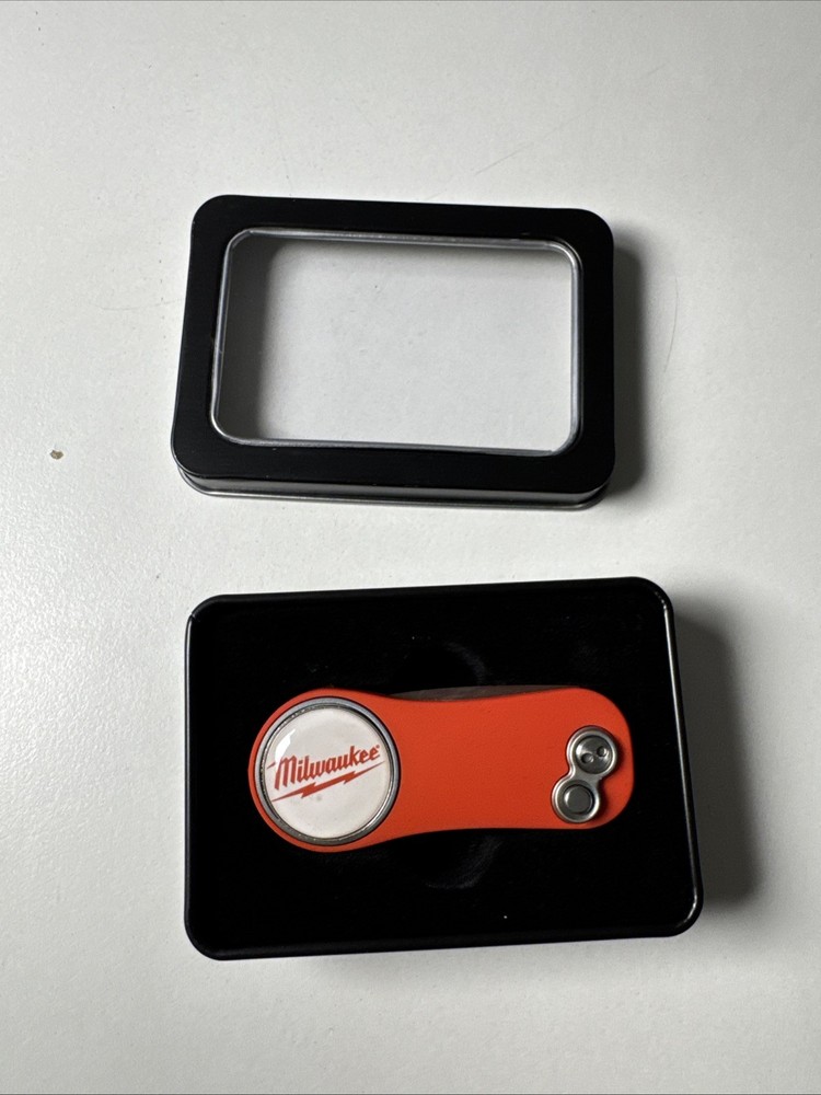 Milwaukee Tools Pitch Fix Divot Tool With Pencil Sharpener