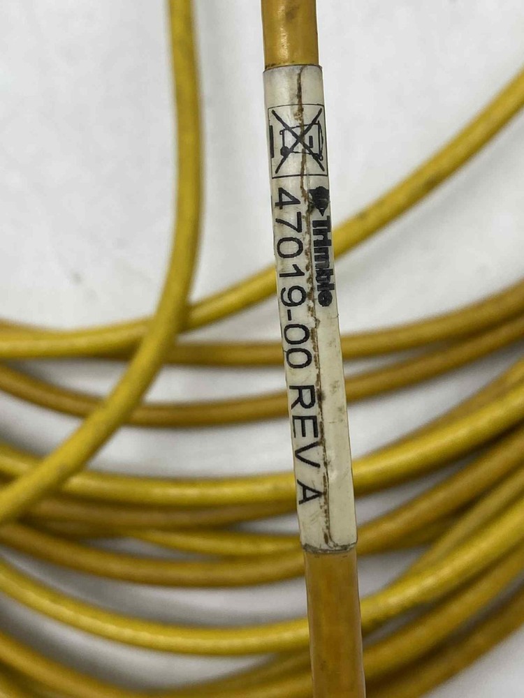 Trimble 47019-00 Cable•