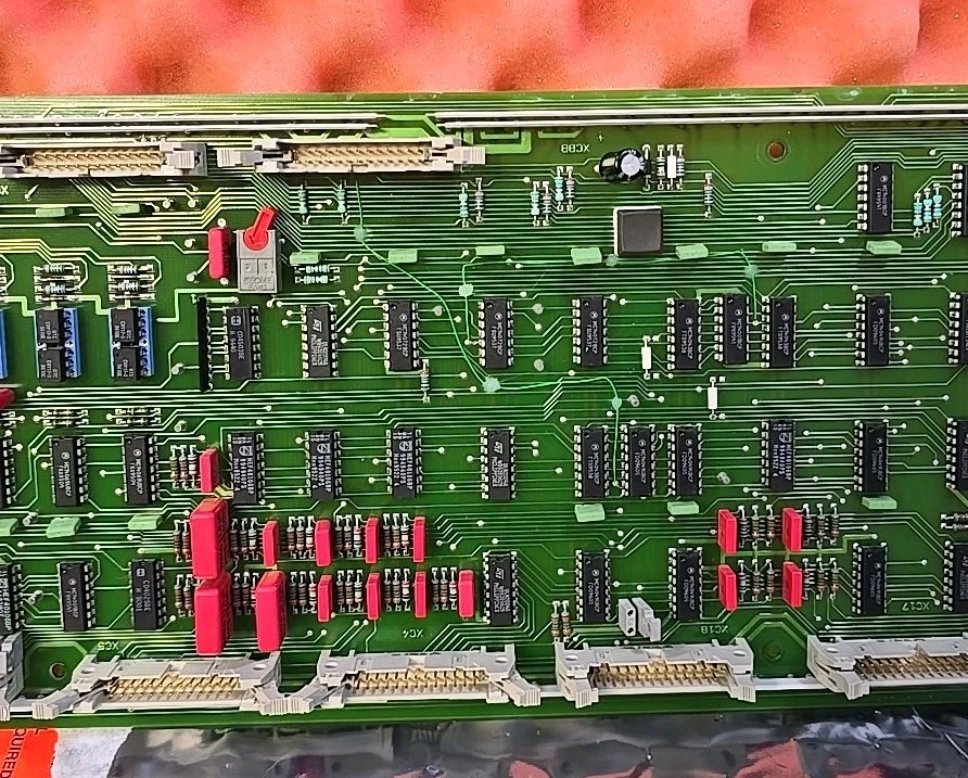 MERLIN GERIN 6714632 CIRCUIT BOARD