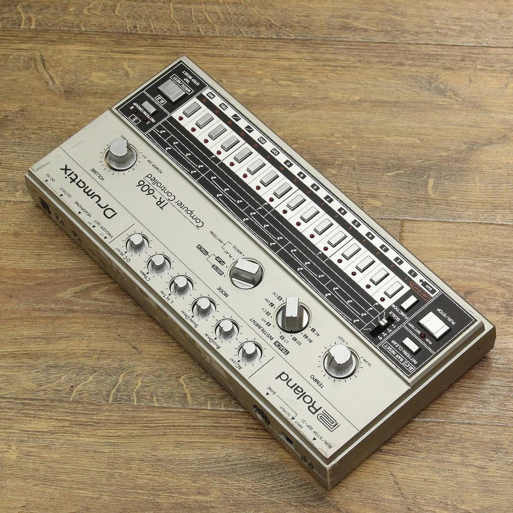 ROLAND TR-606 [221800]