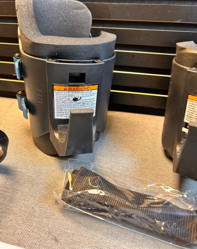 EZ-Up Gravity Boots for Inversion Decompression Stretching Back Pain Relief