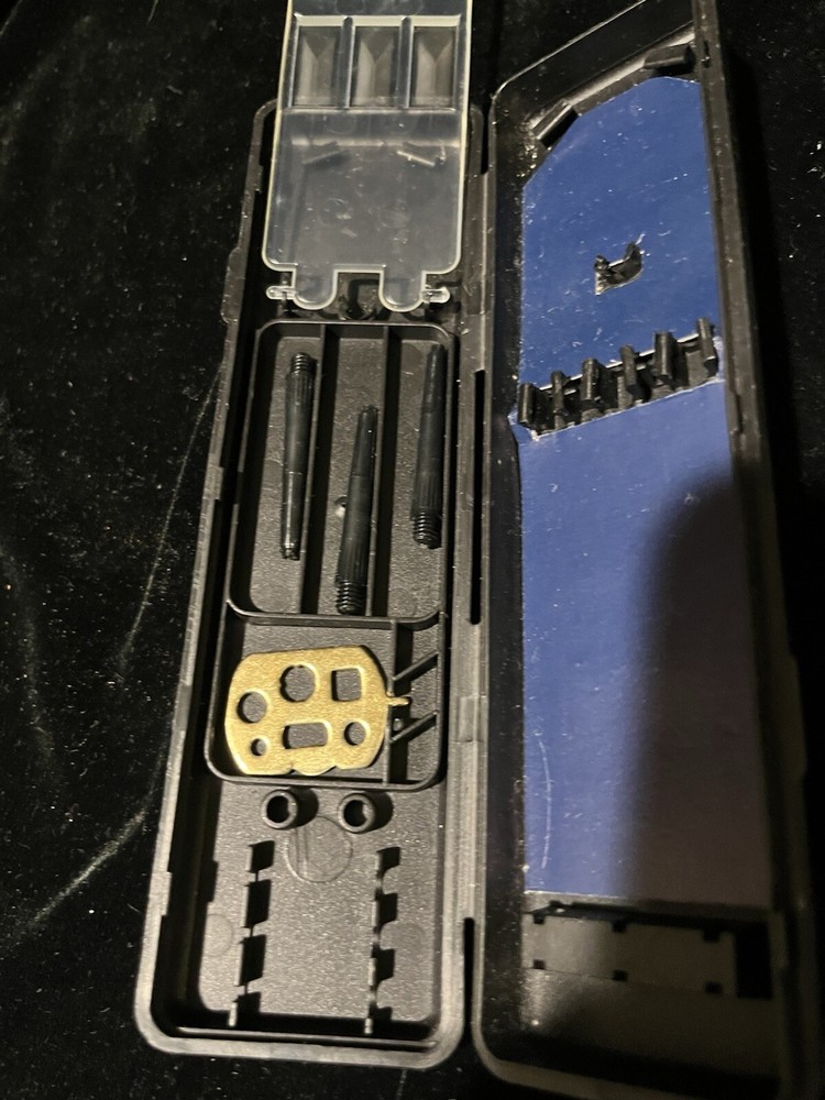 VINTAGE HALEX SILVER DARTS W/ CASE