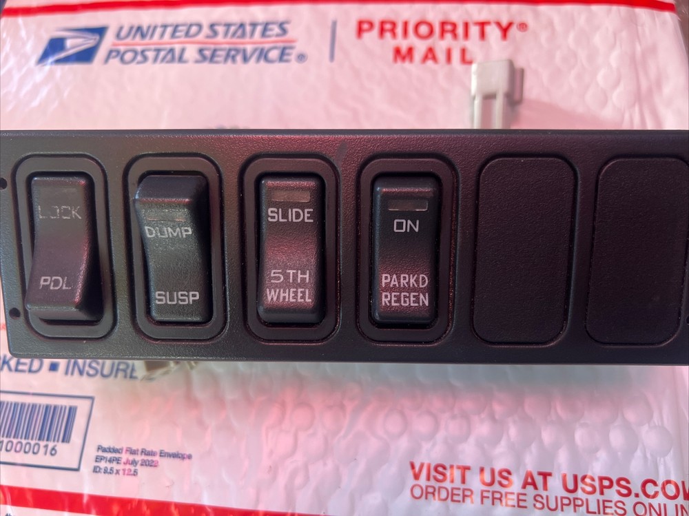 International PROSTAR SWITCH PANEL Dash Panel - 3549776C5, 0000349096 (4)