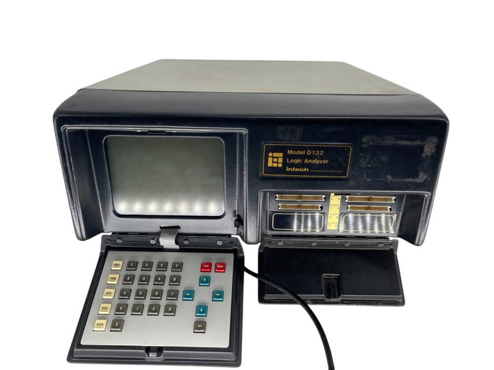 Intech Instruments Model D132 Logic Analyzer – Vintage Computer Terminal