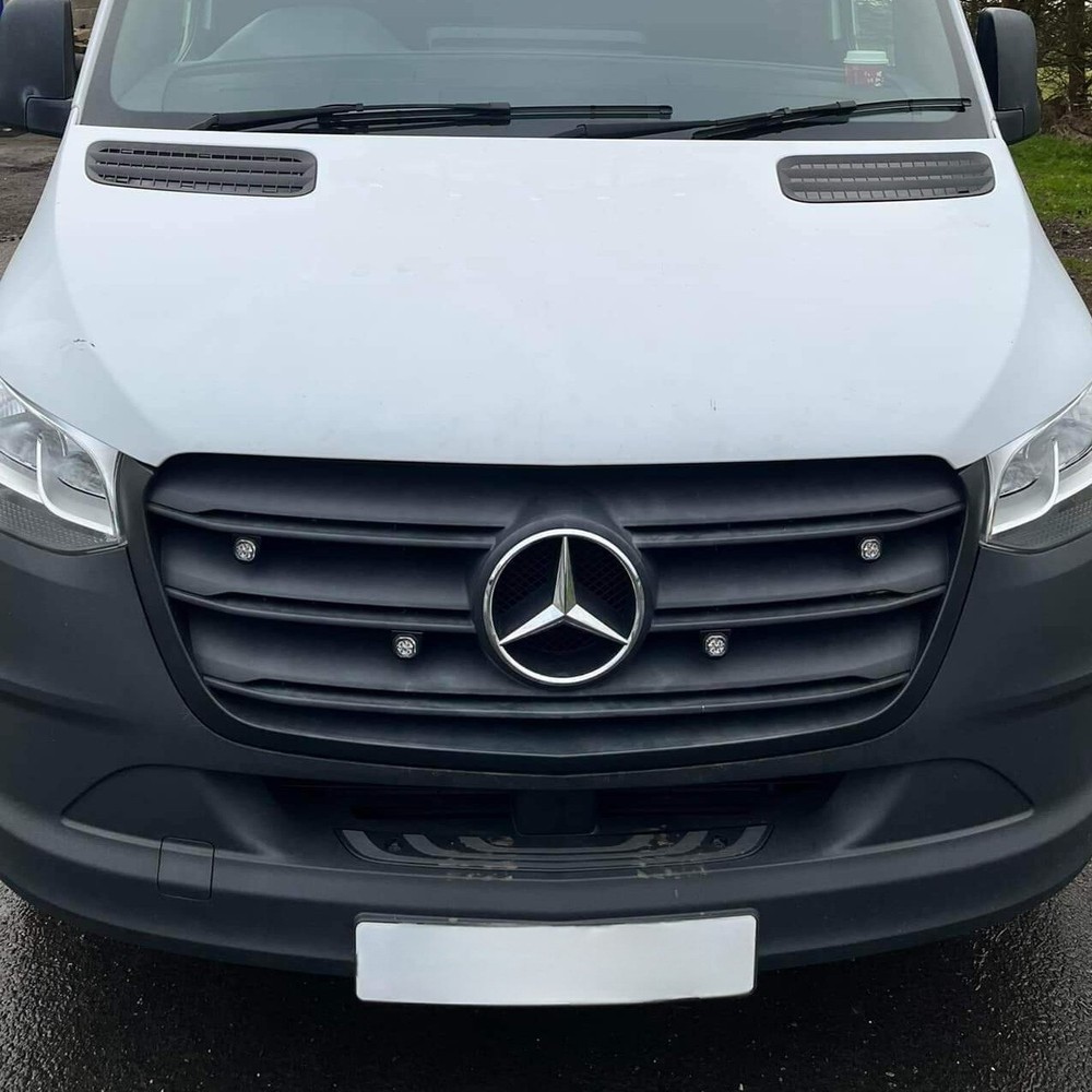 ROUND BUTTON LOW PROFILE FLUSH FIT AMBER LED STROBE EMERGENCY WARNING LIGHT