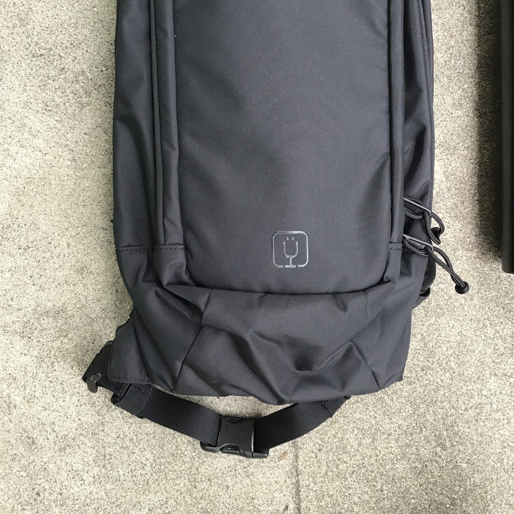 NWT BRUMATE Paragon Hydration Pack 7.5L Black Backpack 40oz Hydration System