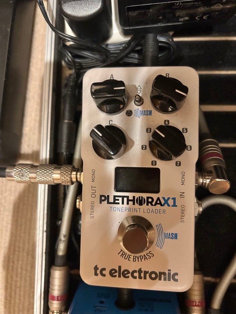 tc electronic PLETHORAX1 Guitar Effects Pedal