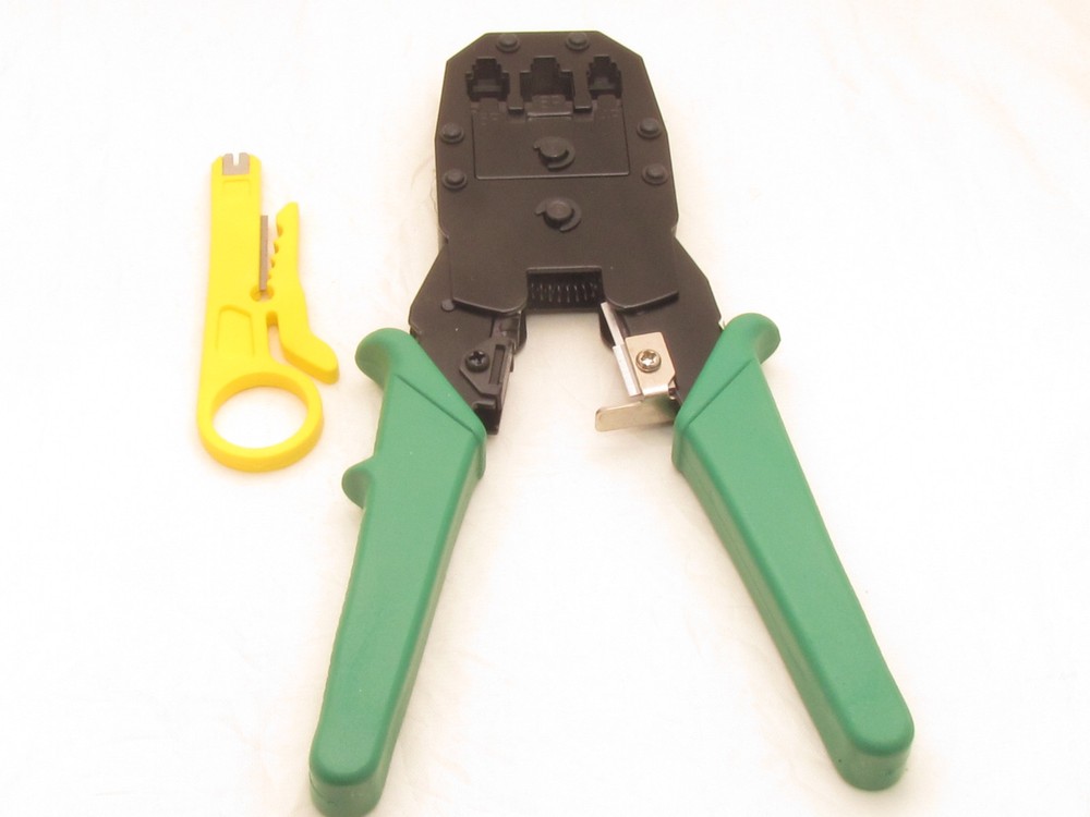 Cable Tester +Crimp Crimper +100 RJ45 CAT5 CAT5e Connector Plug Network Tool Kit