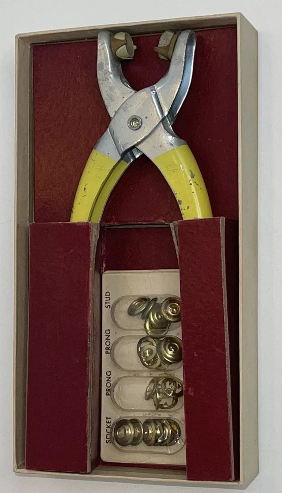 Vintage Dritz Dot Snappers Kit