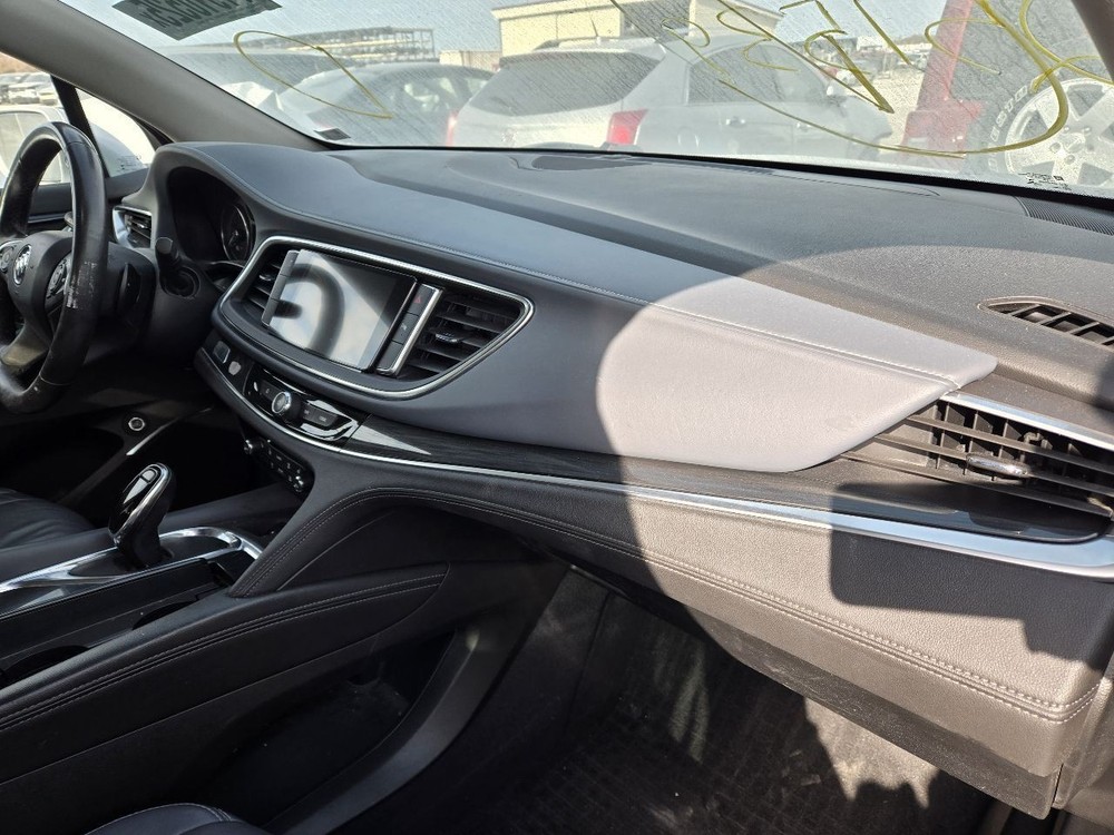 2020-2024 Buick Enclave Display and Control Panel