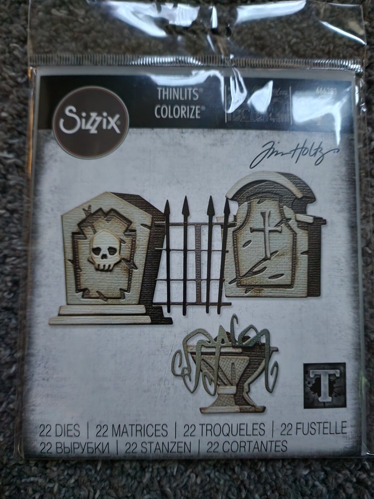 Tim Holtz Sizzix Halloween Thinlits, Graveyard Colorize 666383