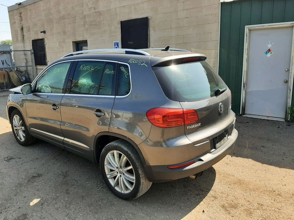 TIGUAN 2013 Headrest 1014244