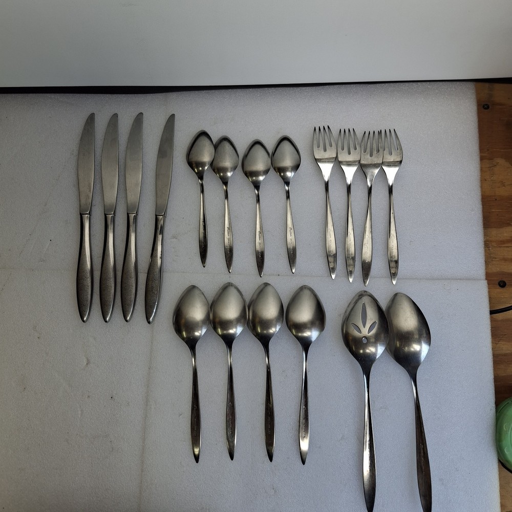 Tradition Stainless USA flatware 18 pieces
