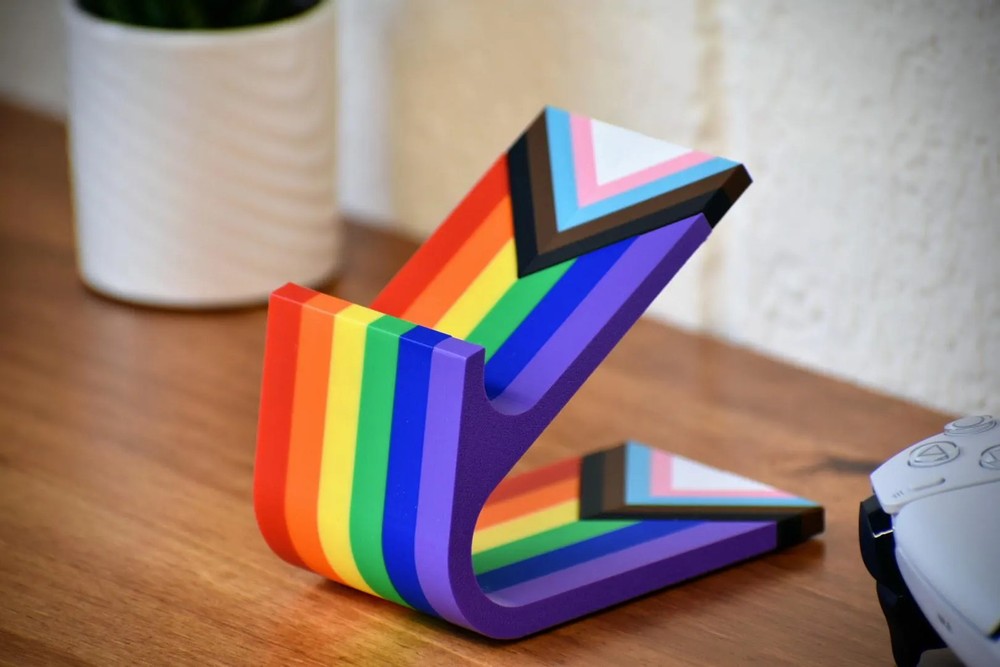 Pride Controller Stand - 3D Printed