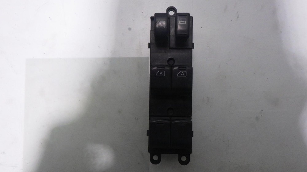 04 NISSAN MURANO Front Door Switch