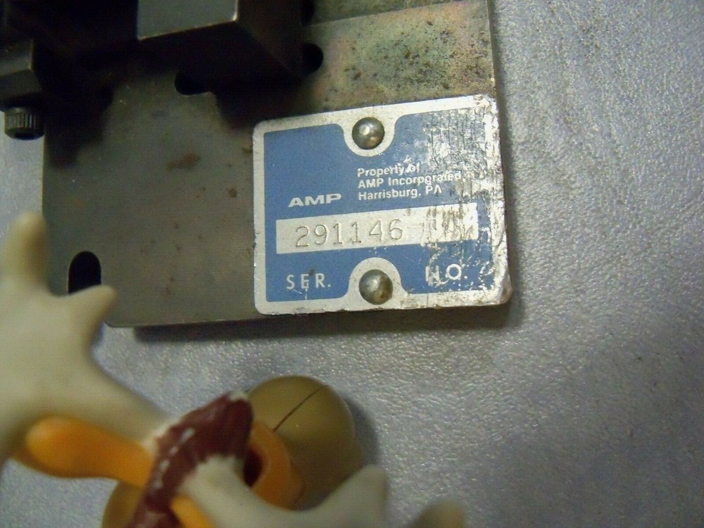 AMP 291146 Wire Crimper
