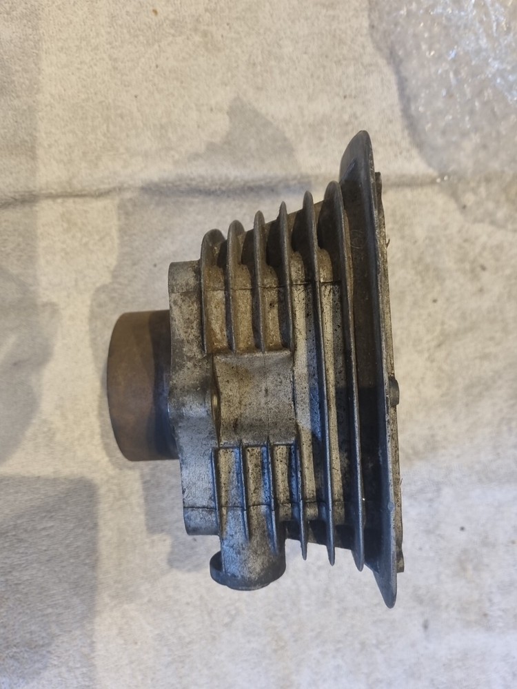 Kawasaki Z250 Cylinder