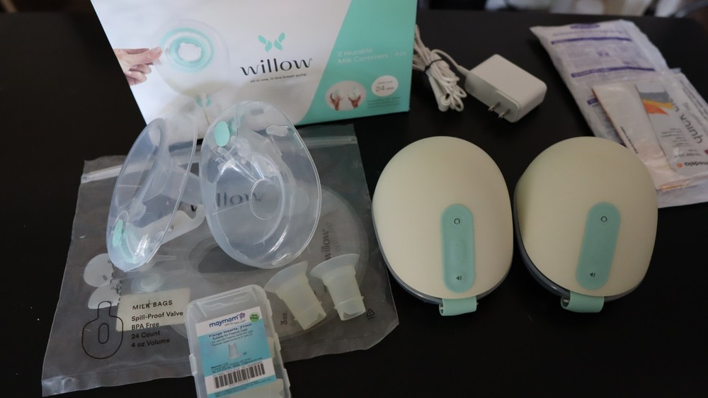 Willow Wearable Breast Pump with 2 Set Reusable Container and Flange set Bundle