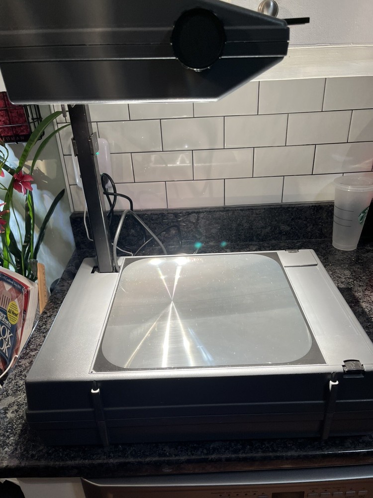 3M Model 2000AG Overhead Projector Briefcase Portable Tested Works