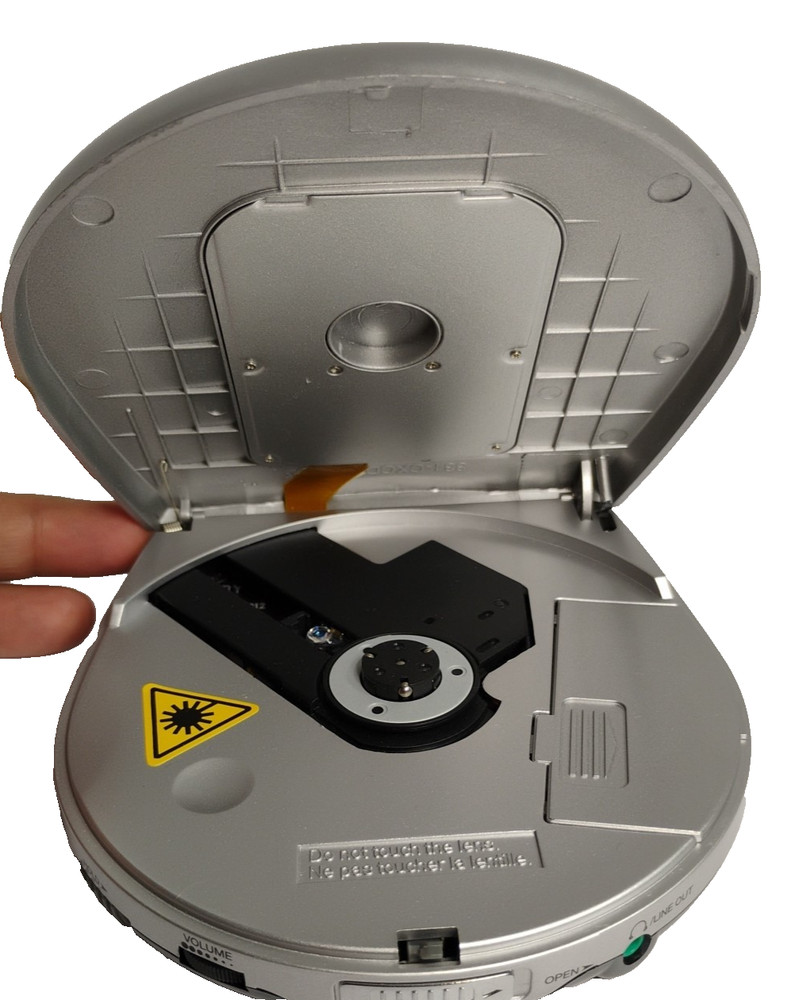 Coby Portable CD Player Dynamic Bass Boost System Works Tested Mo# CX-CD303