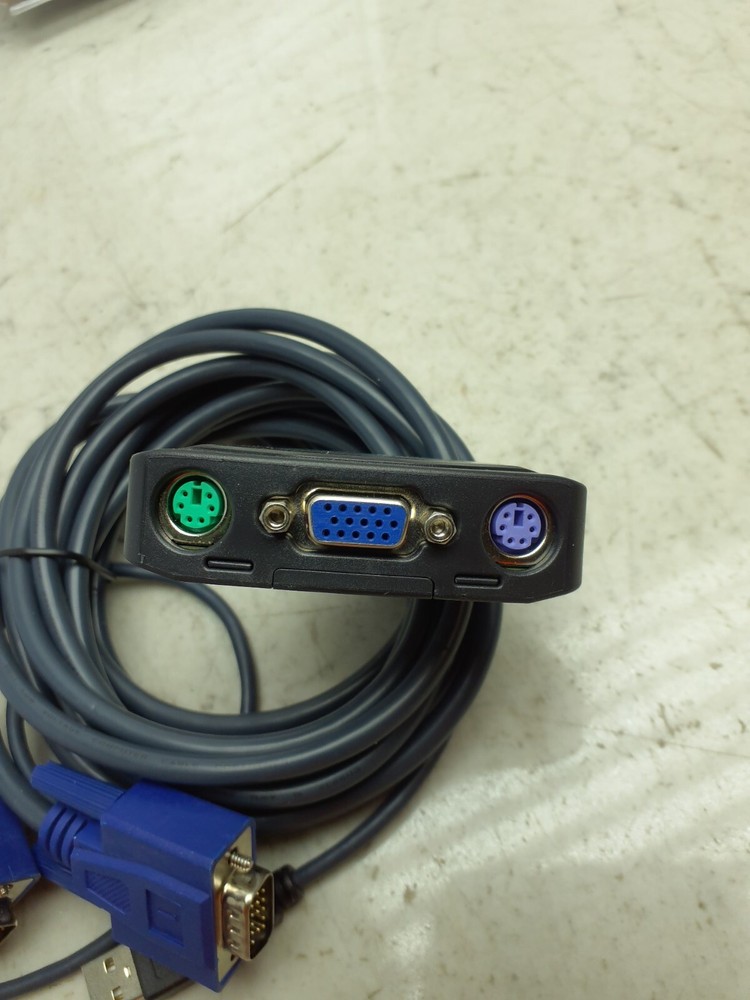 Black Box ServSwitch Micro Control 2 Computers W/ 1 Keyboard KVM Switch KV402A