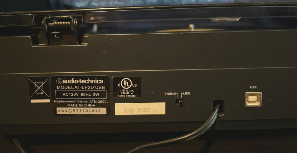 AUDIO TECHNICA AT-LP2D USB - Turntable Record Player - Tested Works Great!