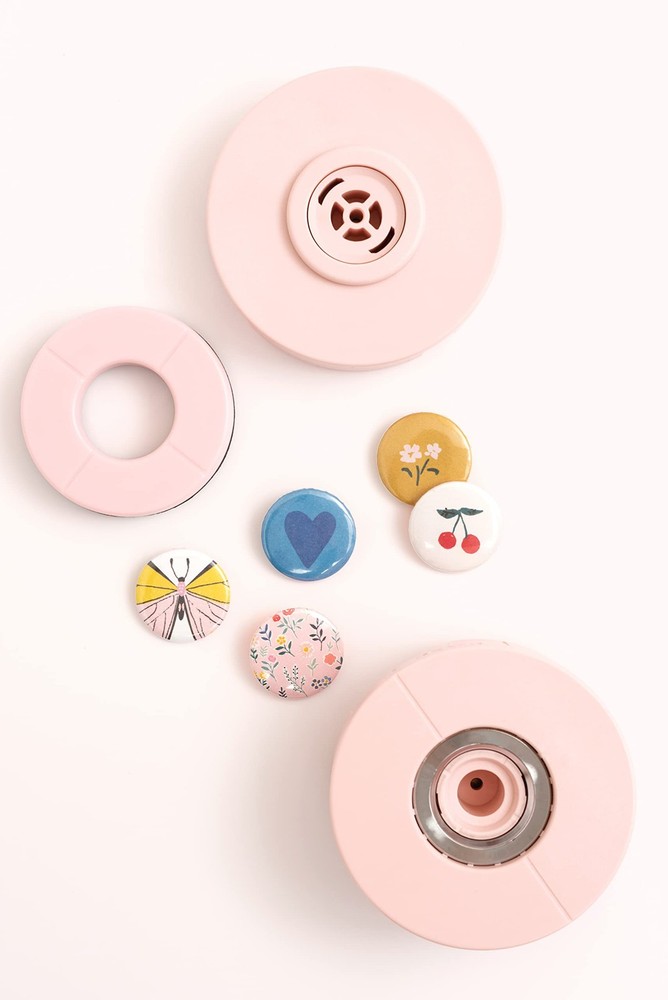 We R Memory Keepers Small Circle Insert Effortless Button Making Tool
