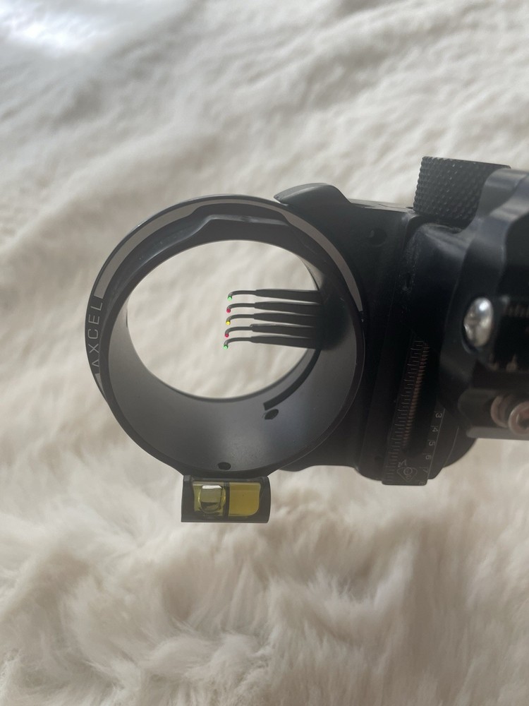 Axcel 5-Pin Fixed Pin Archery Sight Adjustable Compound Bow Black