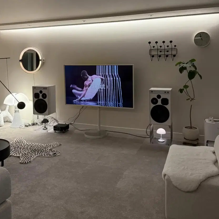 Aba Bluetooth Speaker - Brand New, Benz Model