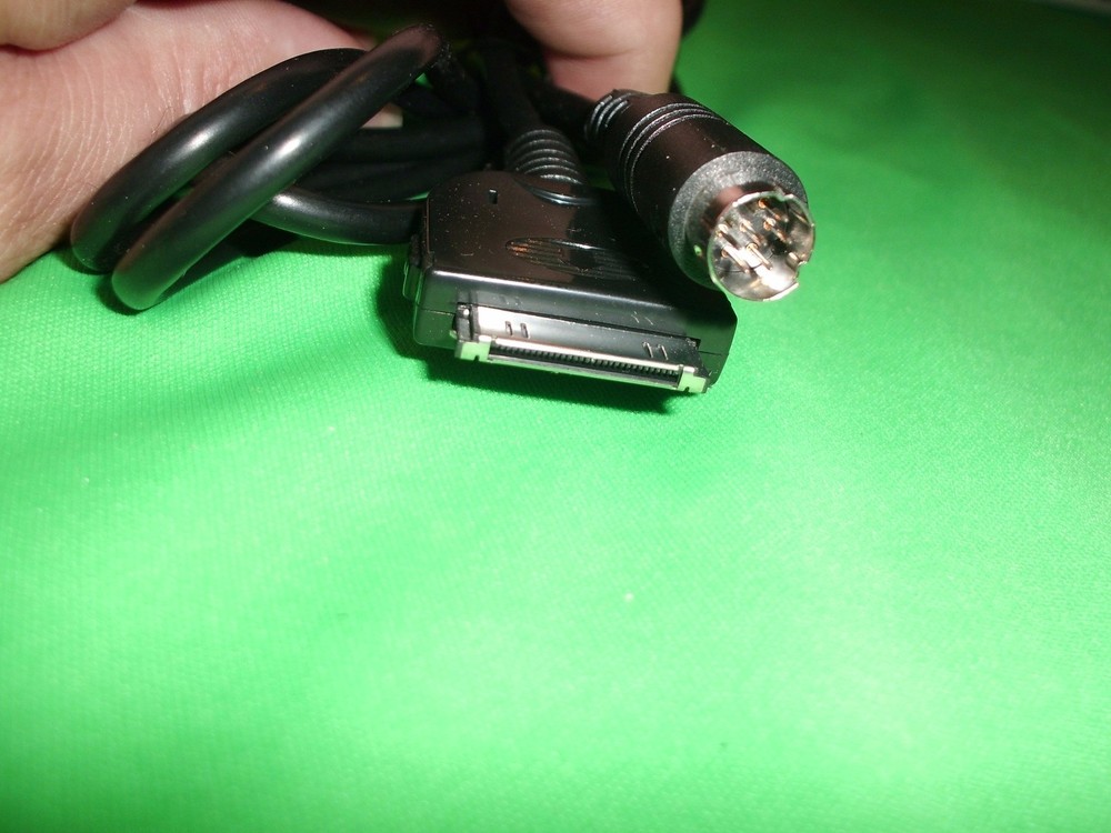 8-PIN DIN iPOD iPHONE iPHONE3G iPHONE4 iPHONE4S MINI NANO AUX CABLE