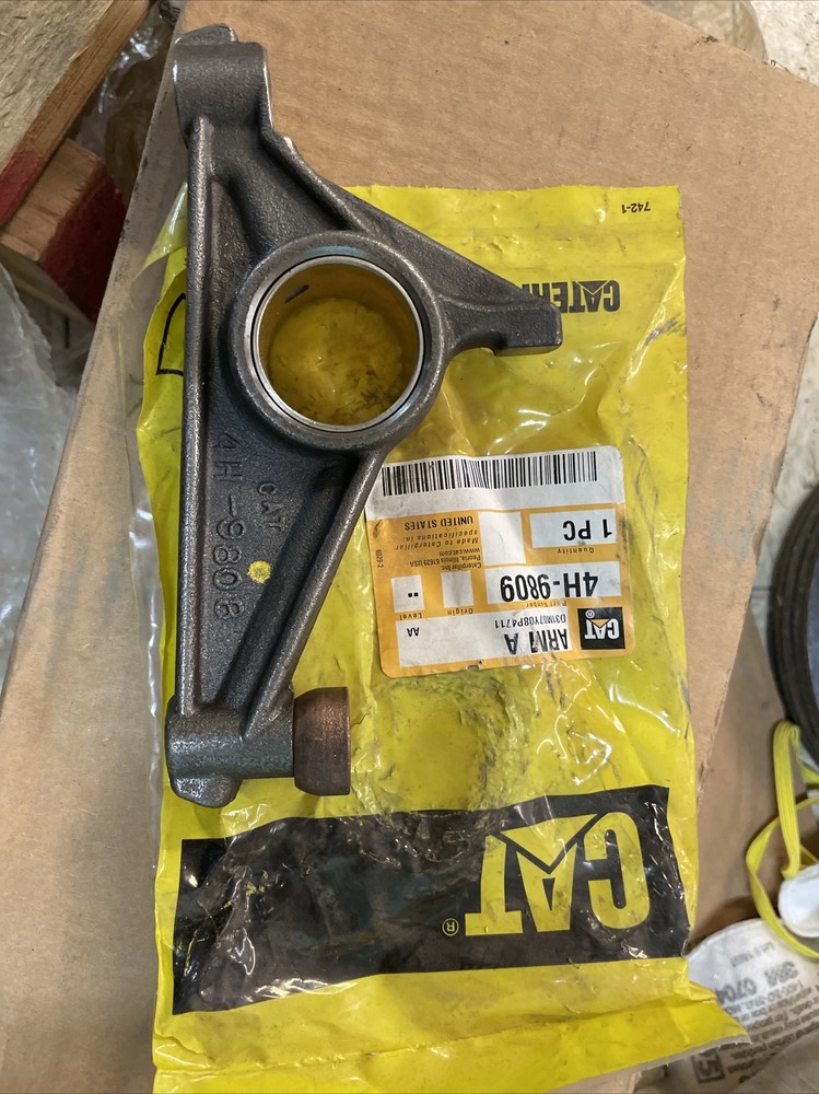 CAT Engine Rocker Arm: OEM# 4H 9809